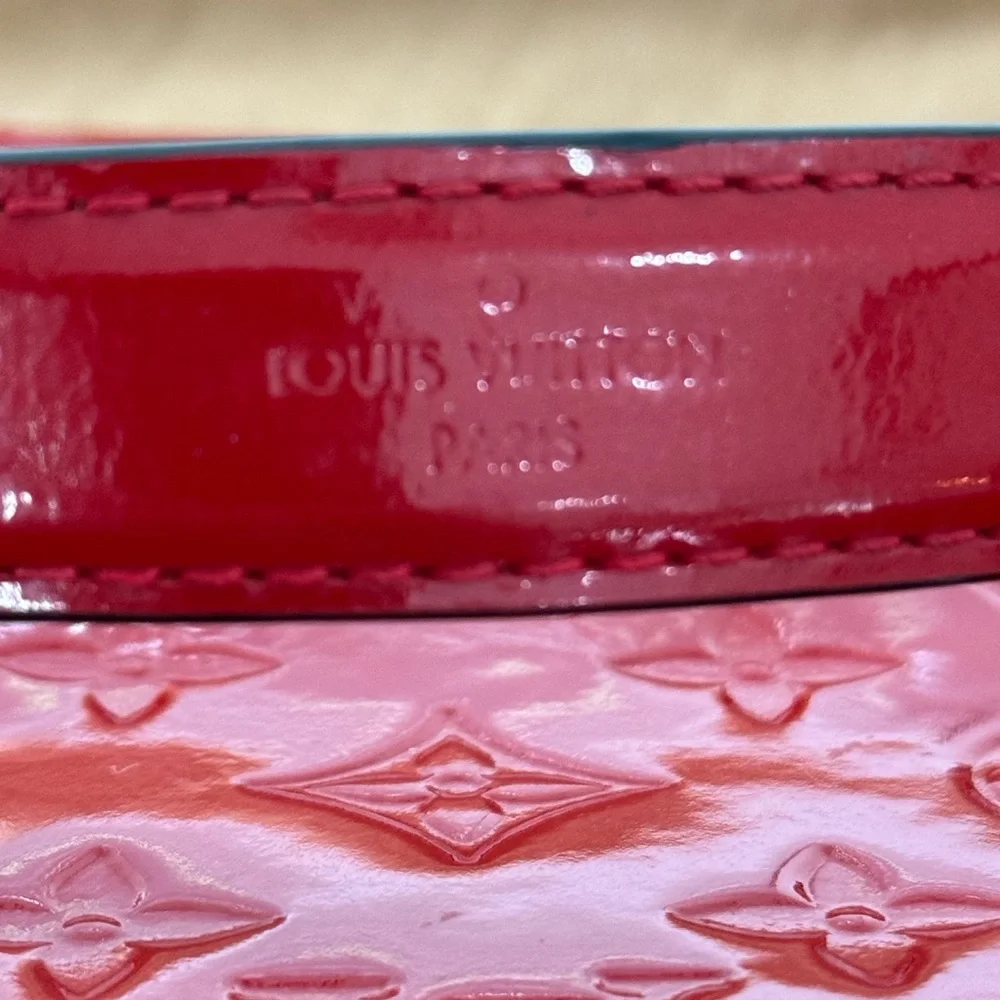 Louis Vuitton Venice Shoulder Bag Monogram Vernis: RED ♥️ - Picture 11 of 17